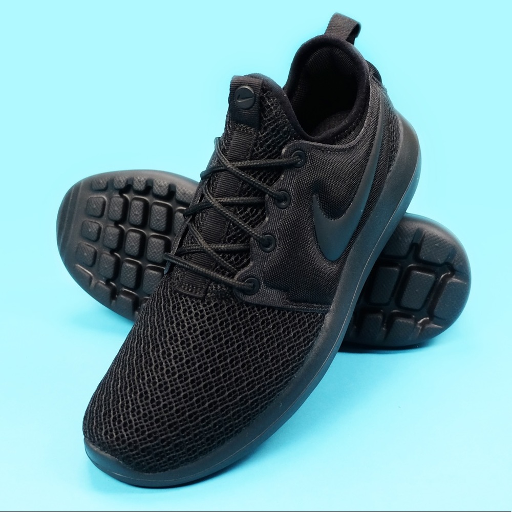 Women’s Nike Roshe Two : Size 7 (New)